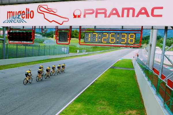 Ciclismo. Si allena in autodromo la squadra africana per i mondiali..