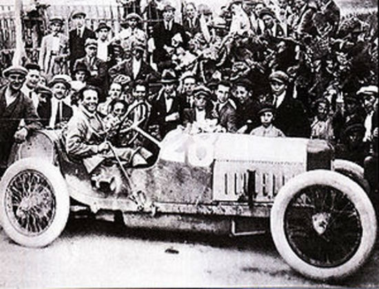 Piloti toscani all’Auditorium di San Piero a Sieve. Incontro con la storia...