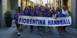 Fiorentina Handball inaugura la stagione 'invadendo' le vie di Borgo