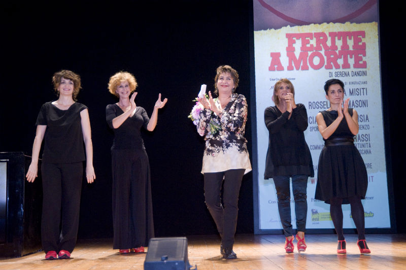 'Ferite a Morte'. La Dandini 'scuote' Barberino e il Mugello. Recensione...