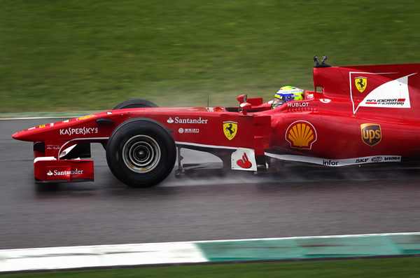 Finali Ferrari al Mugello. Il popolo Rosso saluta Massa, le foto...