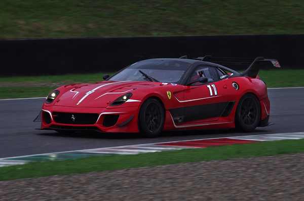Finali Ferrari al Mugello. Il popolo Rosso saluta Massa, le foto...