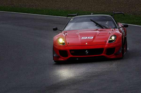 Finali Ferrari al Mugello. Il popolo Rosso saluta Massa, le foto...