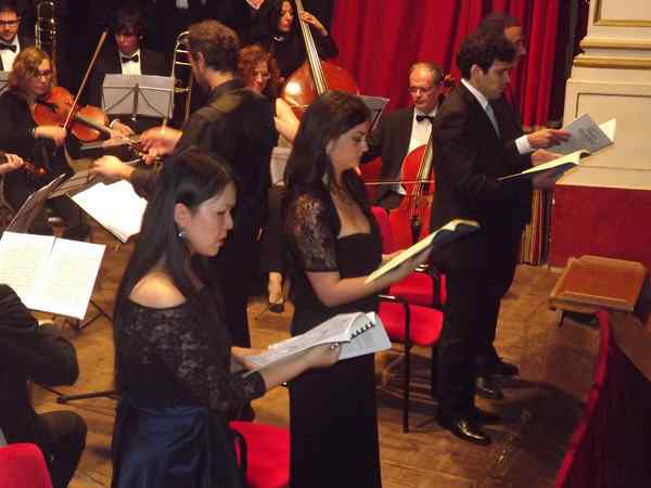 Borgo. Successo per la classica a teatro. Cronaca e foto del Requiem di Mozart...