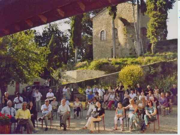Vicchio. Collettiva alla Casa di Giotto e brindisi per l'anno nuovo