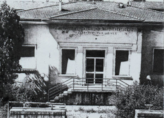 Borgo. Abbattuto il vecchio dispensario antitubercolare. Foto e storia