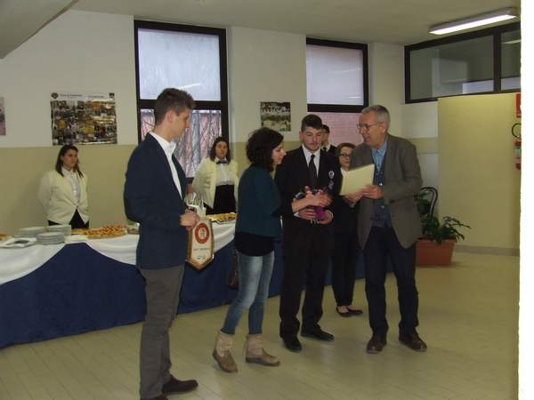 Chino Chini. Premiate Martina e Daniela, studenti 'modello'