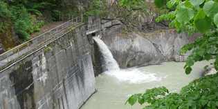 Bilancino. Il livello del lago abbassato con rilasci in Sieve