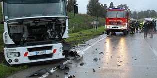 Cafaggiolo. Incidente tra due camion, nessun ferito ma disagi