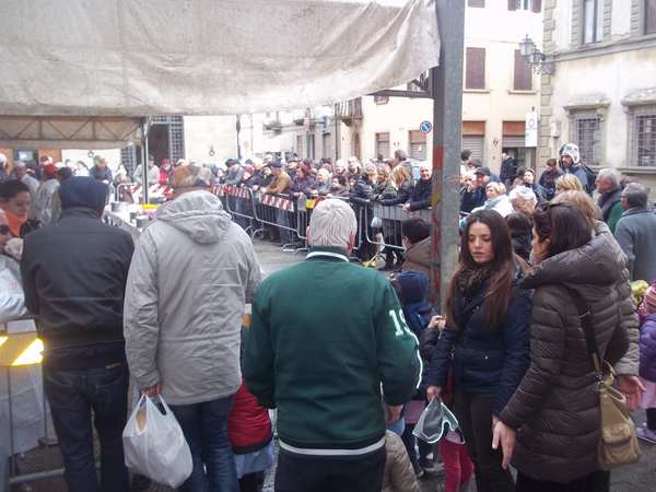 Borgo. Tanta gente alla polentata delle ceneri 2014. Foto e cronaca