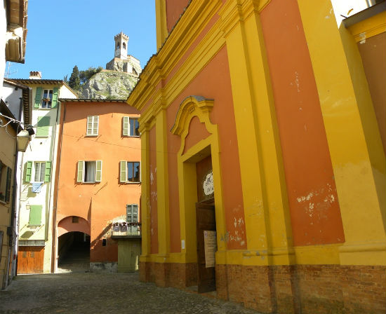 Domenica 13 aprile mostra di ricami a Brisighella.