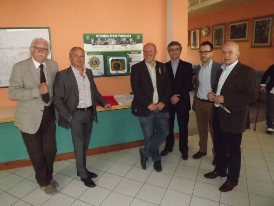 Scarperia. Dal Lions un defibrillatore per la casa di riposo