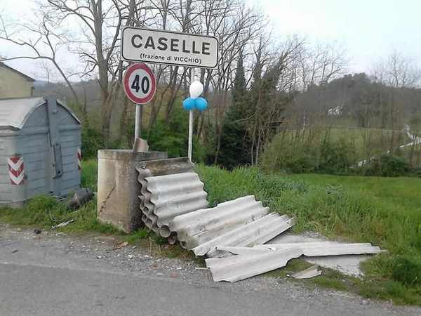 Vicchio. Eternit (tanta) abbandonata alle Caselle. Foto...
