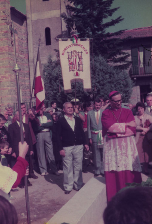 Il Cardinale Piovanelli premiato a Firenze con il 'Filo D'Argento'...