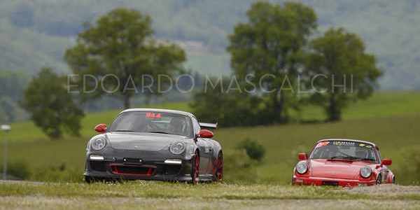Bolidi e Mugello. Foto delle Porsche in autodromo...