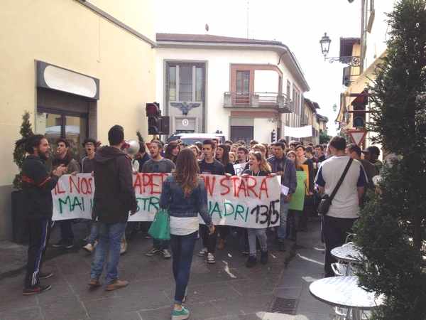 Borgo. Studenti in Piazza contro le Invalsi. Le loro motivazioni...