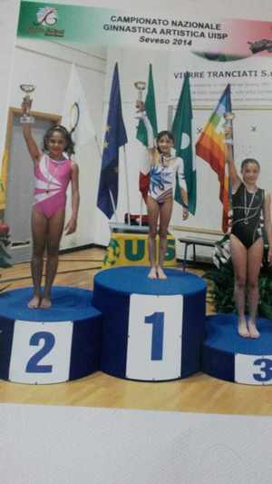 Ginnastica Artistica. Poker della Mugello '88 a Seveso. Foto e atlete...