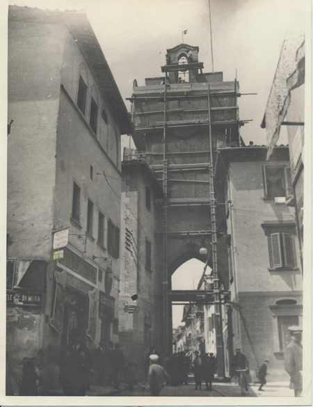 Borgo. Storia e curiosità sulla torre dell'orologio
