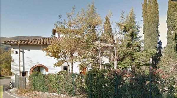 Vaglia. A 77anni solo e senza telefono in una casa isolata