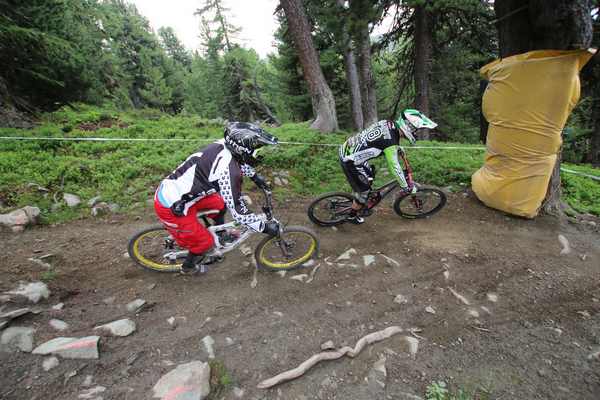 Giù dalle montagne in bici. Anche OK!Mugello in Val d'Aosta. Info...