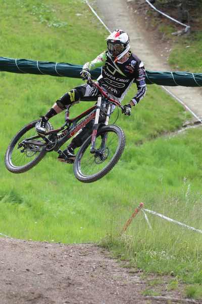 Giù dalle montagne in bici. Anche OK!Mugello in Val d'Aosta. Info...