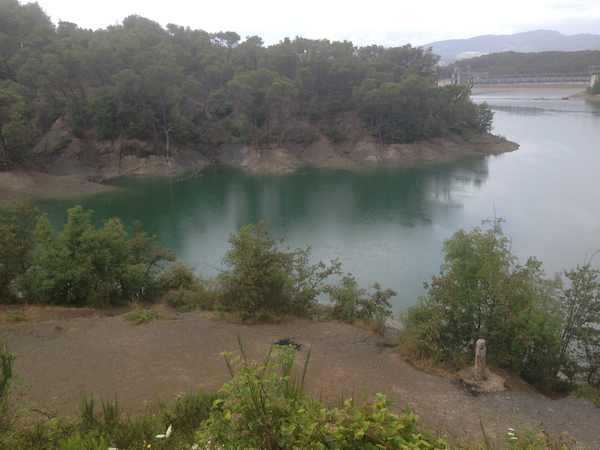 Cadavere a Bilancino. Spunta la pista (non confermata) del 'rave'. Foto
