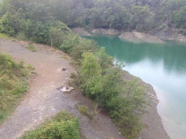 Cadavere a Bilancino. Spunta la pista (non confermata) del 'rave'. Foto