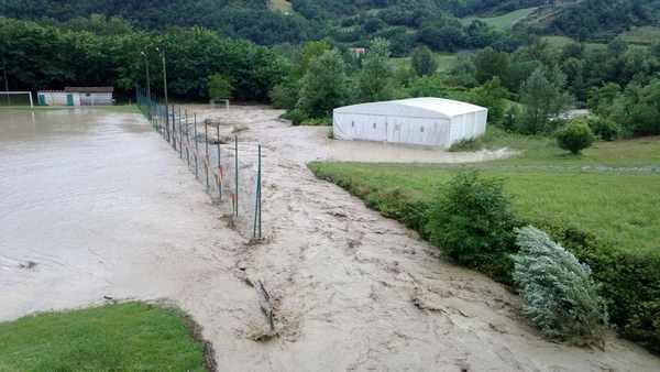 Bomba d'acqua su Marradi. Allagamenti, frane e smottamenti. Foto...