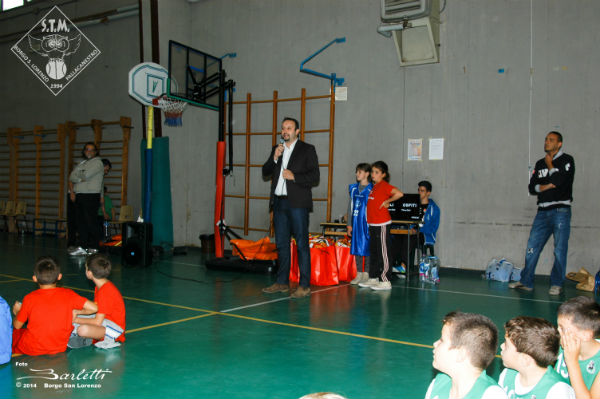 Minibasket. A Ronta bimbi da tutta la Toscana per il torneo Avis, foto...
