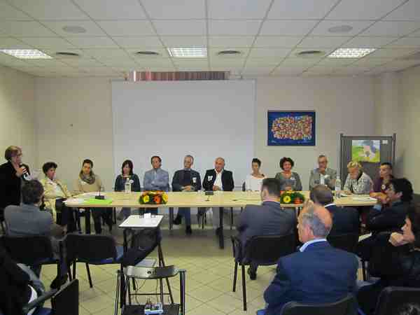 Borgo. Le foto del Flash Mob per l'allattamento