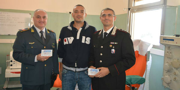 Avis. Anche le forze dell'ordine donano sangue a Borgo