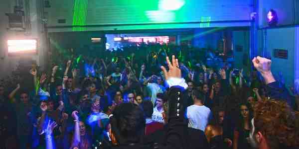 Halloween Party al Mugello. In 2mila nei box, cronaca...