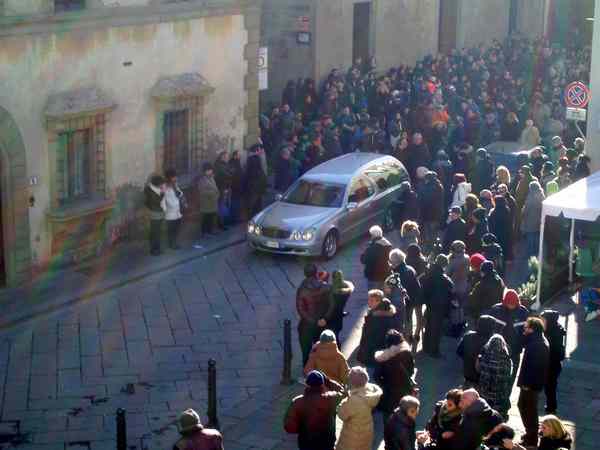 Il caldo abbraccio a Simone, nel giorno del suo compleanno