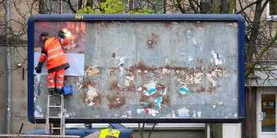 Borgo. Giro di vite sui... manifesti pubblicitari. Info...