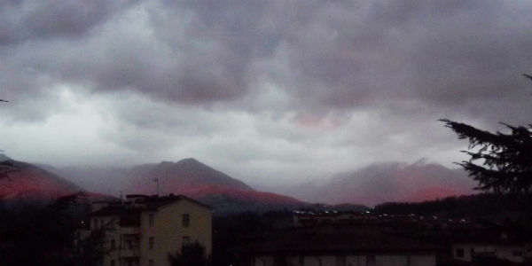 Gli Appennini in fiamme... La foto