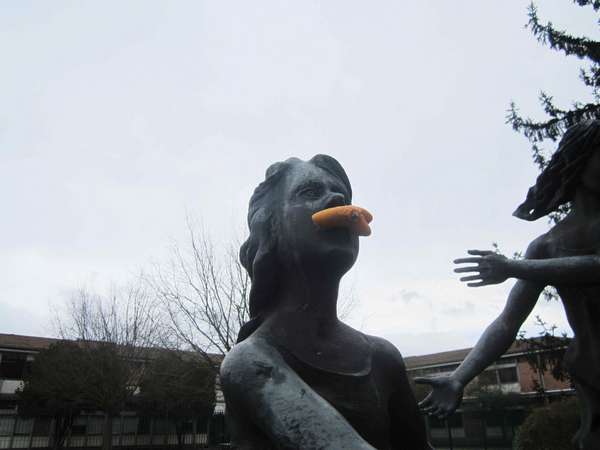 Borgo. Scherno al Monumento alla Resistenza, foto...