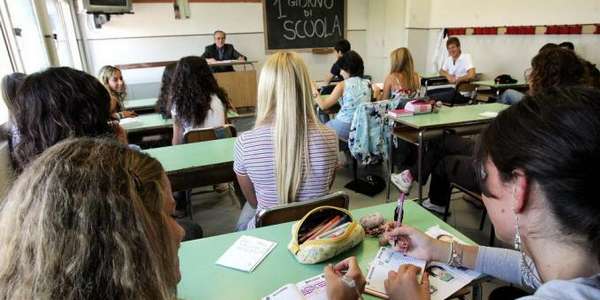 Scuola, i dati delle iscrizioni nella Città Metropolitana