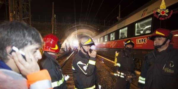 Incendio sul treno in galleria. Foto e video dell'esercitazione