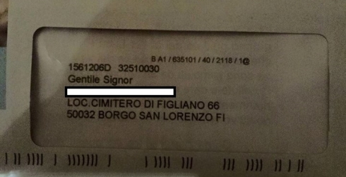 Morto nel 1986. Riceve una lettera al cimitero