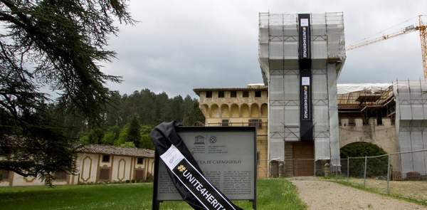 Anche Cafaggiolo 'in lutto' per il patrimonio Unesco. La foto