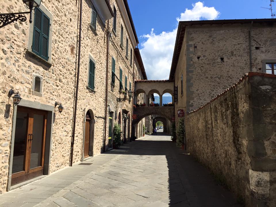 Marco Giovannelli e la Via Francigena. Prime tappe del viaggio