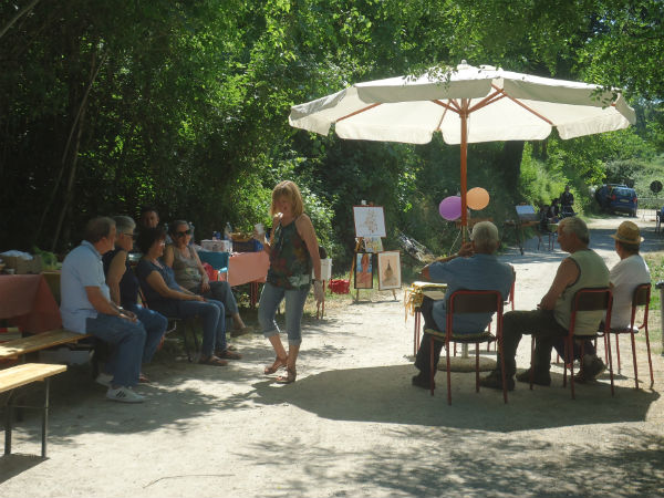 Gli artisti puliscono la Sieve a Ponte a Vicchio. Le foto