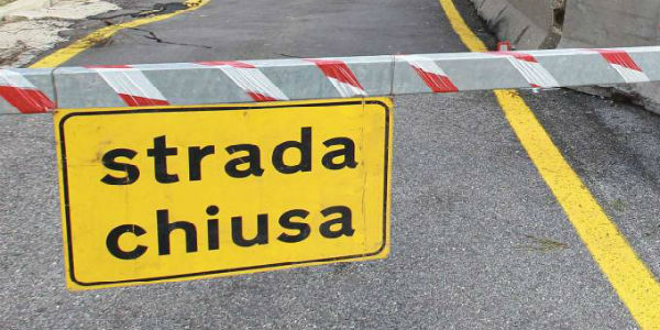 Ponzalla e la strada chiusa. I residenti: non sapevamo niente