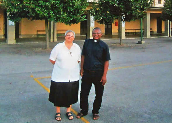 Don Marcel. Cerimonia di arrivederci, cronaca