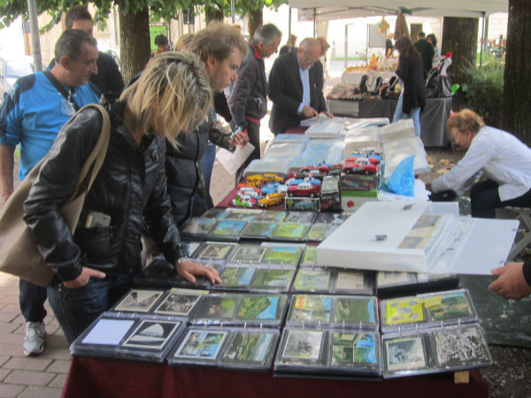 25 ottobre. Torna il mercatino dell'antiquariato a Borgo