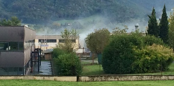 Motore in fiamme. Fumo a Petrona