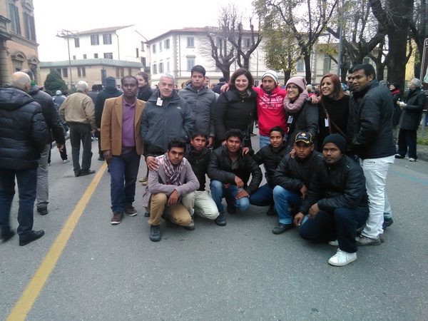 Terrorismo. Primi scatti e cronache dalla manifestazione di Borgo