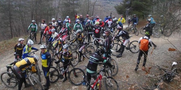 Inseguendo Babbo Natale. A Dicomano in Mountain Bike