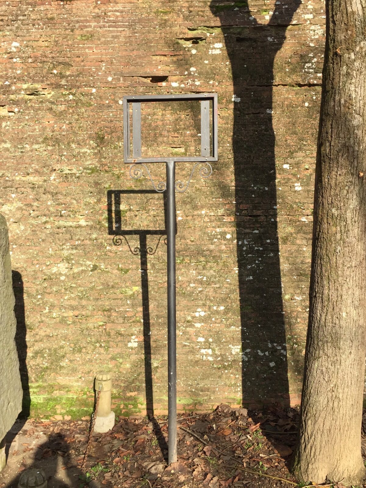 Foibe. Rubata la lapide a Scarperia