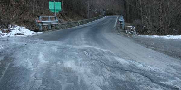 Allerta ghiaccio stasera e domani sulle strade del Mugello